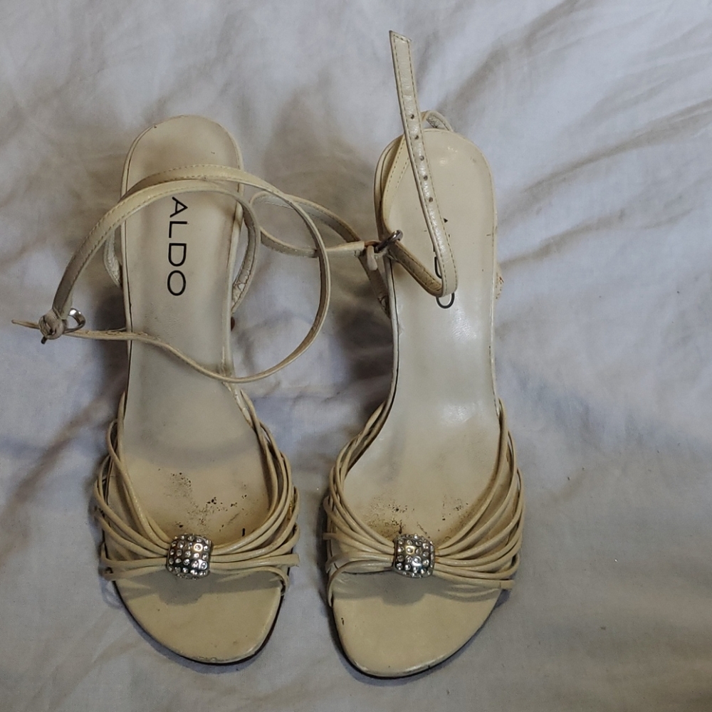 Aldo Neutral Heels